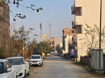 Residential Plot in Siddharth Vihar for resale Ghaziabad. The reference number is 19886452