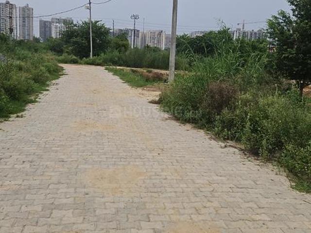 Residential Plot in Siddharth Vihar for resale Ghaziabad. The reference number is 21011059