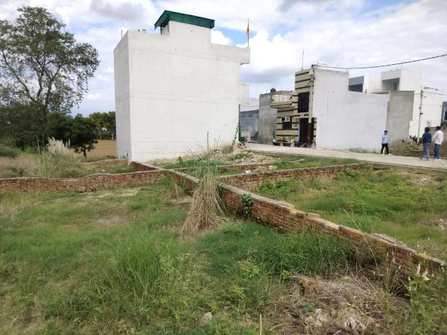 Residential Plot in Morta Village for resale Ghaziabad. The reference number is 15458696