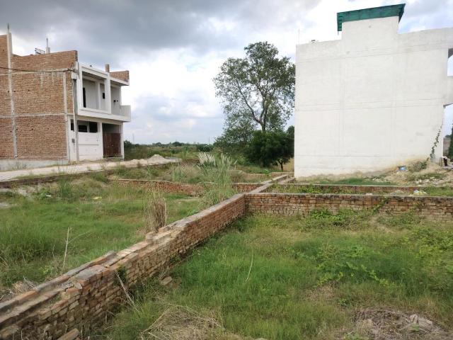 Residential Plot in Morta Village for resale Ghaziabad. The reference number is 15458710