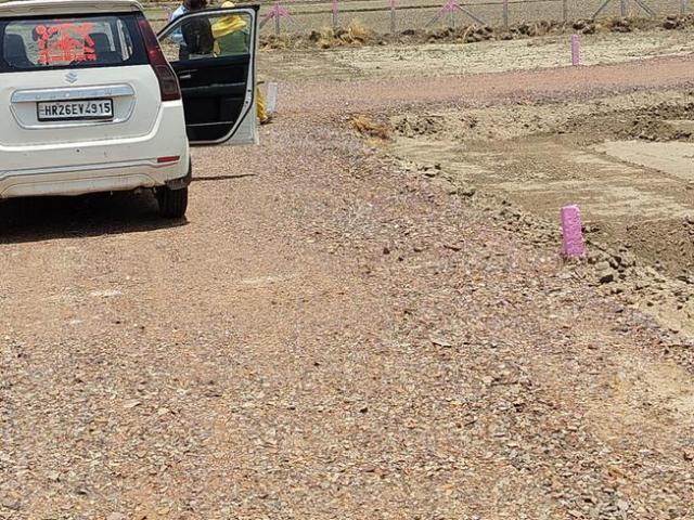 Residential Plot in Silani for resale Gurgaon. The reference number is 20625704
