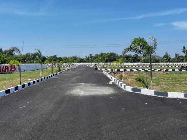 Residential Plot in Singaperumal Koil for resale Chennai. The reference number is 20904787