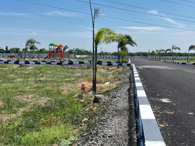 Residential Plot in Singaperumal Koil for resale Chennai. The reference number is 21217217
