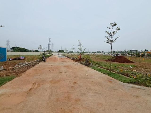 Residential Plot in Siruvapuri, Gummidipoondi for resale Chennai. The reference number is 18611225