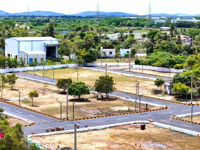 Residential Plot in Siruseri for resale Chennai. The reference number is 20589635