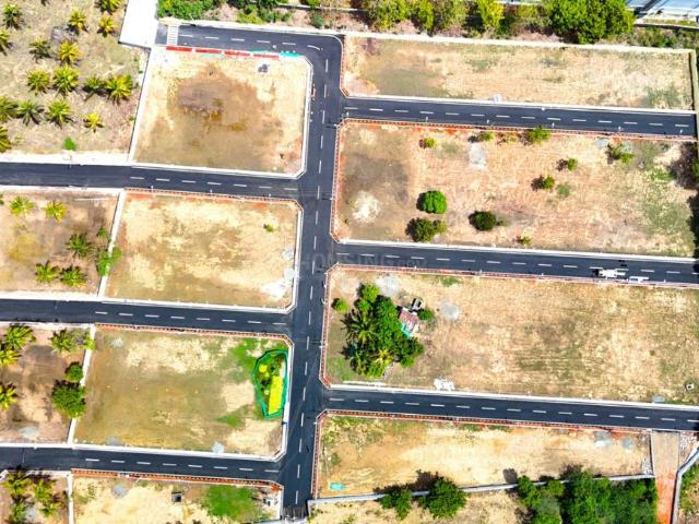 Residential Plot in Siruseri for resale Chennai. The reference number is 20589948