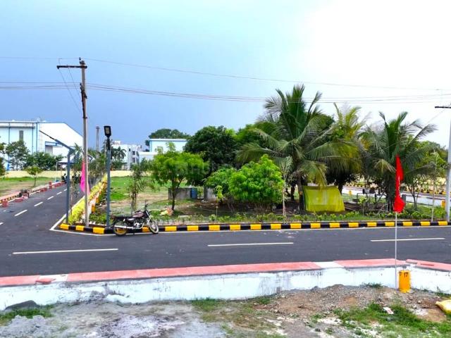 Residential Plot in Siruseri for resale Chennai. The reference number is 20589992