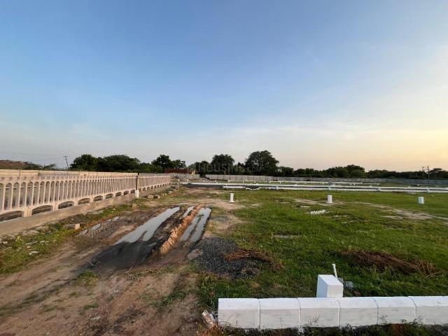 Residential Plot in Siruseri for resale Chennai. The reference number is 20533954