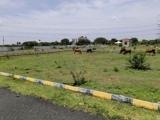 Residential Plot in Siruseri for resale Chennai. The reference number is 21080211