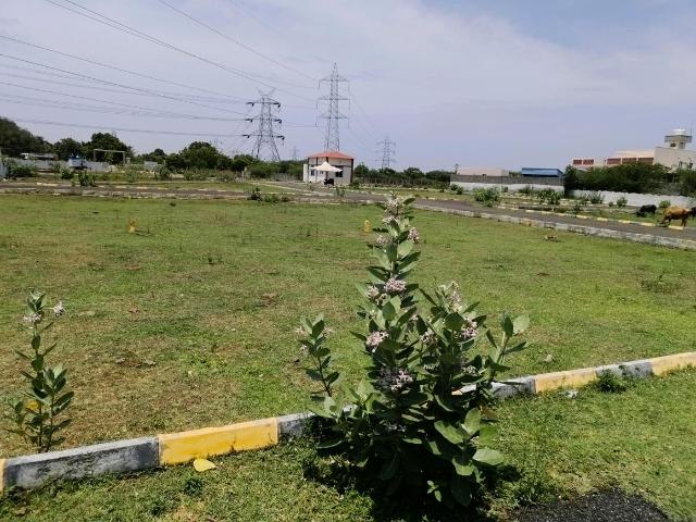 Residential Plot in Siruseri for resale Chennai. The reference number is 21080215