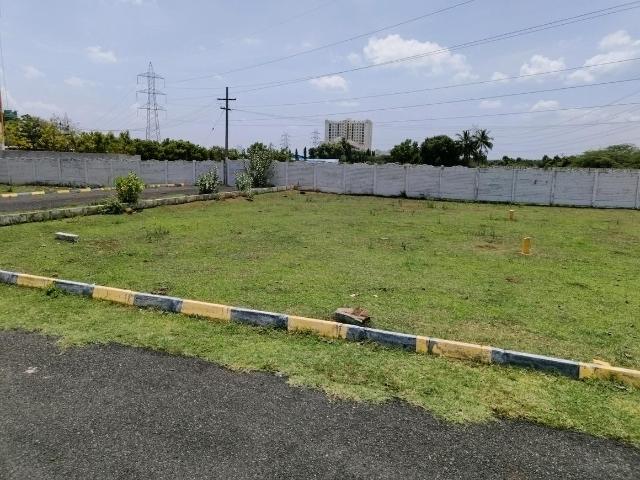 Residential Plot in Siruseri for resale Chennai. The reference number is 21080219
