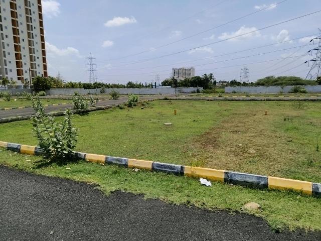 Residential Plot in Siruseri for resale Chennai. The reference number is 21080526