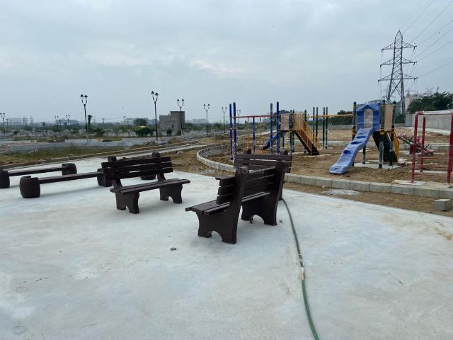 Residential Plot in Siruseri for resale Chennai. The reference number is 21127892
