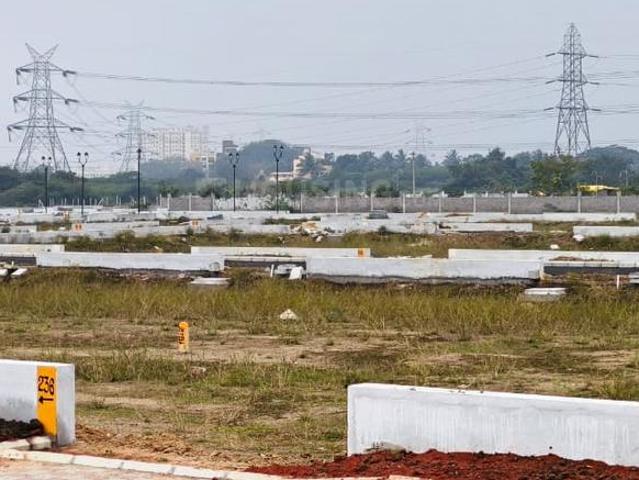 Residential Plot in Siruseri for resale Chennai. The reference number is 21128041