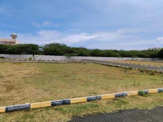 Residential Plot in Siruseri for resale Chennai. The reference number is 21320484