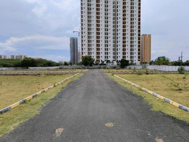 Residential Plot in Siruseri for resale Chennai. The reference number is 21320563