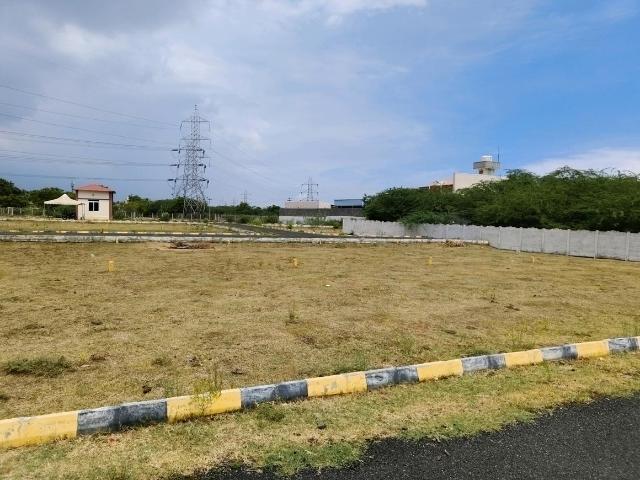 Residential Plot in Siruseri for resale Chennai. The reference number is 21320598