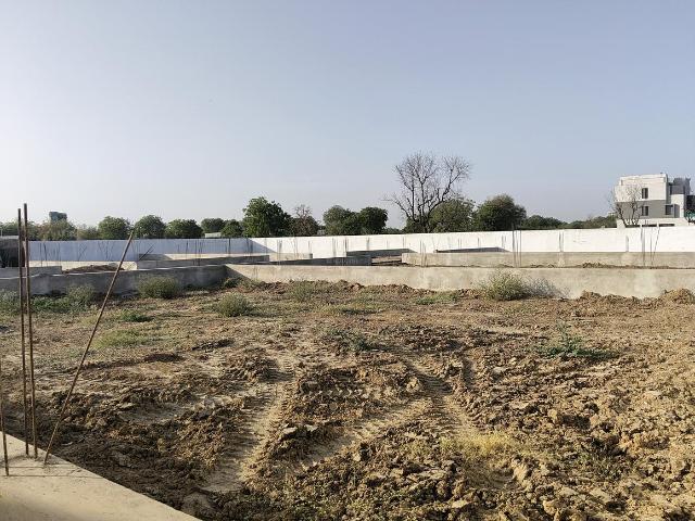 Residential Plot in Sola for resale Ahmedabad. The reference number is 19426939