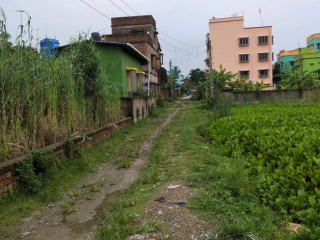 Residential Plot in Narendrapur for resale Kolkata. The reference number is 20524568
