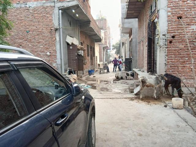 Residential Plot in Sonia Vihar for resale New Delhi. The reference number is 18375232