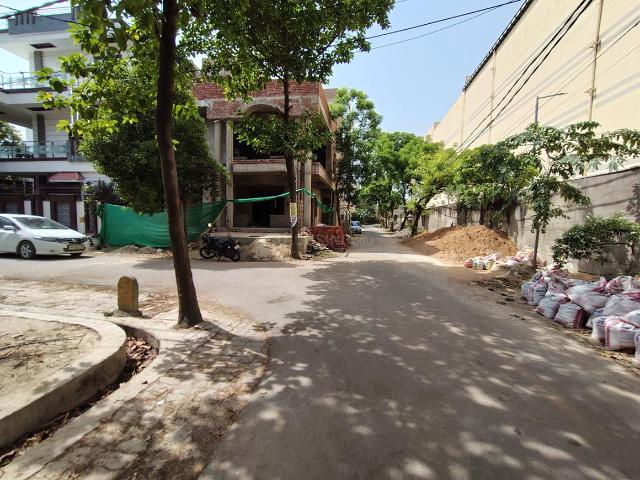 Residential Plot in South City for resale Lucknow. The reference number is 20439234