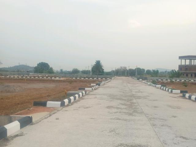 Residential Plot in Tukkuguda for resale Hyderabad. The reference number is 20040400
