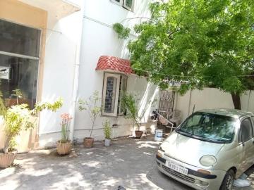 Residential Plot in T Nagar for resale Chennai. The reference number is 20402784