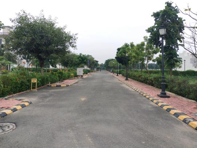 Residential Plot in Tajupur for resale Faridabad. The reference number is 18404802