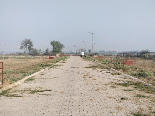 Residential Plot in Tajupur for resale Faridabad. The reference number is 19081517
