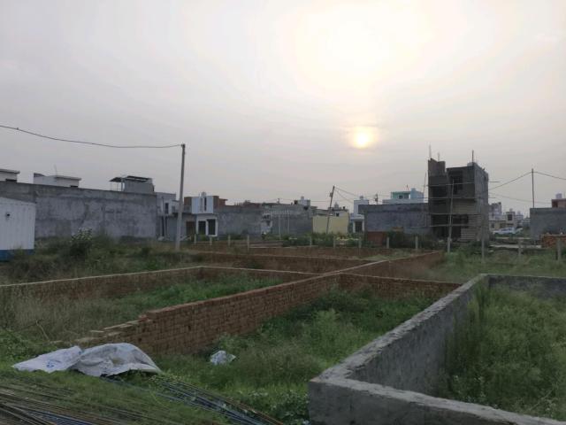 Residential Plot in Chhapraula for resale Ghaziabad. The reference number is 17638666