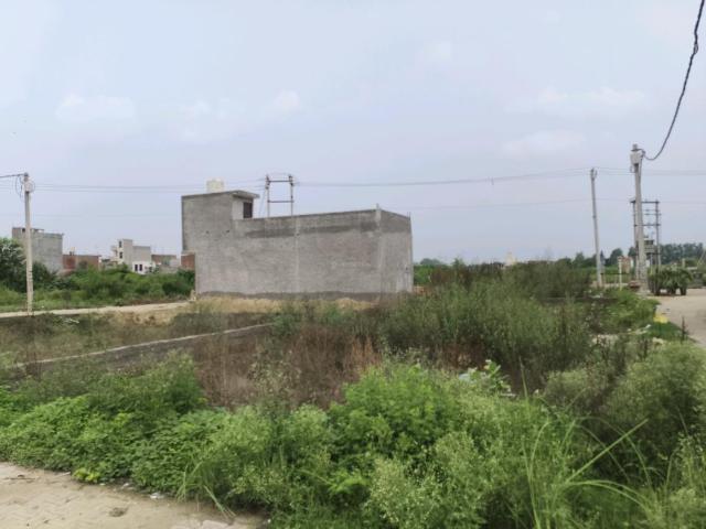 Residential Plot in Chhapraula for resale Ghaziabad. The reference number is 20803250