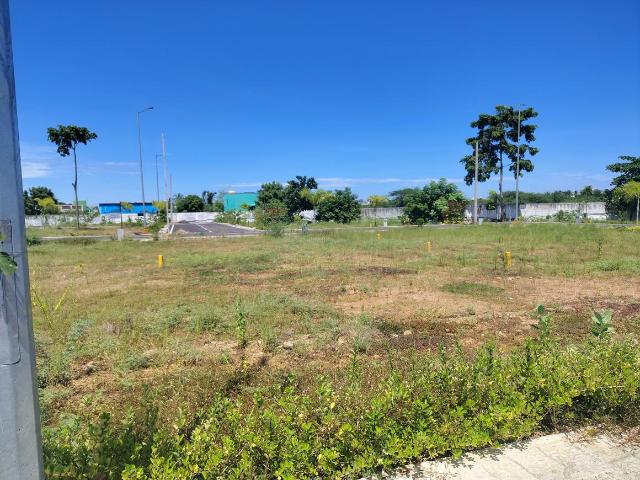 Residential Plot in Tambaram for resale Chennai. The reference number is 17917449