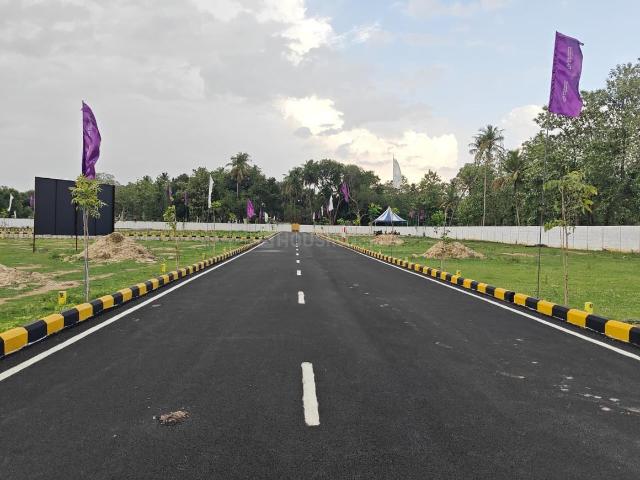 Residential Plot in Tambaram for resale Chennai. The reference number is 20957017