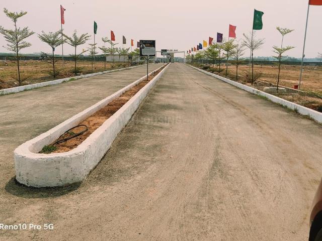 Residential Plot in Thagarapuvalasa for resale Visakhapatnam. The reference number is 19576403