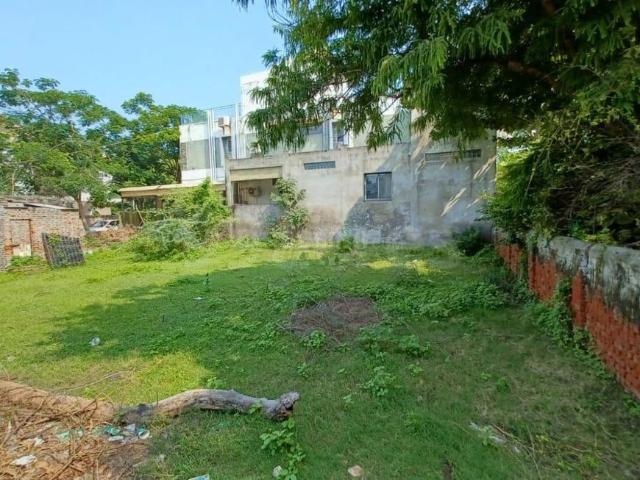 Residential Plot in Thaltej for resale Ahmedabad. The reference number is 18874089