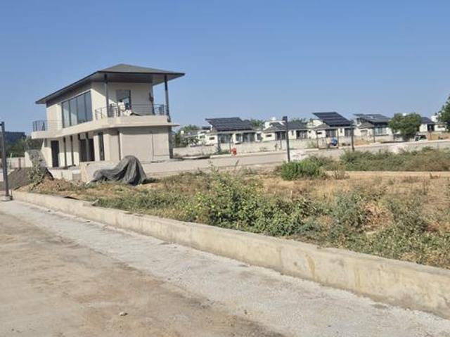 Residential Plot in Thaltej for resale Ahmedabad. The reference number is 19830854
