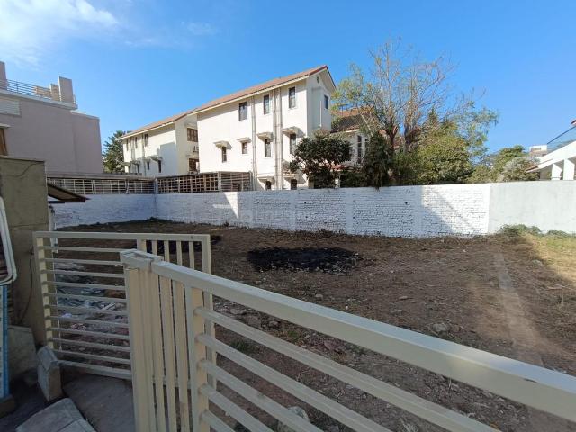 Residential Plot in Thaltej for resale Ahmedabad. The reference number is 21137528