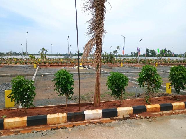 Residential Plot in Thiruporur for resale Chennai. The reference number is 20764077