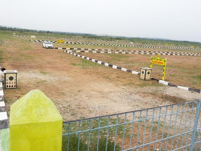 Residential Plot in Thiruvallur for resale Chennai. The reference number is 18492717