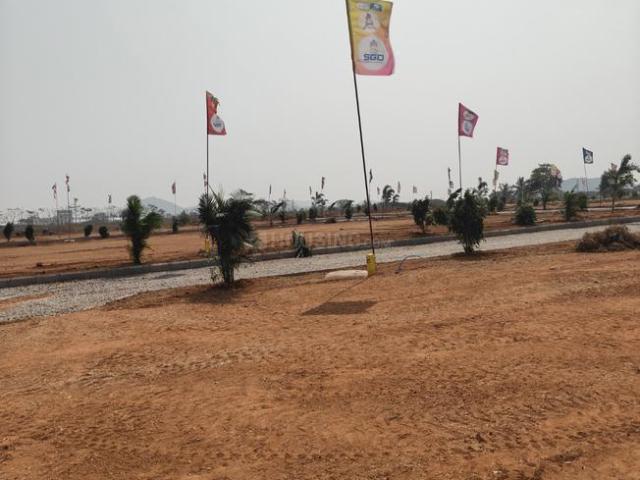 Residential Plot in Thummaloor for resale Hyderabad. The reference number is 20450716