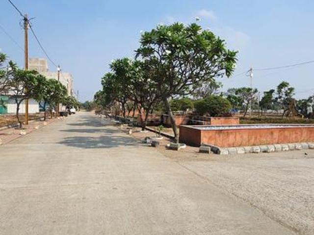 Residential Plot in Tigaria Badshah for resale Indore. The reference number is 21353848