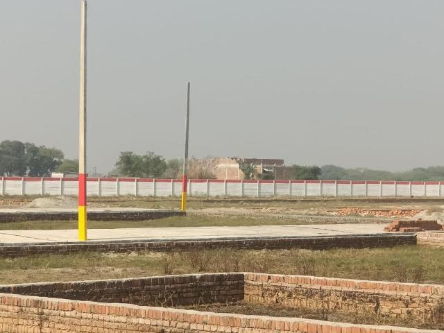 Residential Plot in Tikra for resale Kanpur. The reference number is 20694636