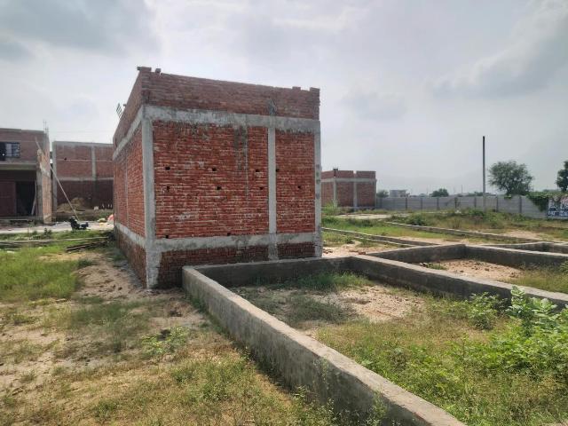 Residential Plot in Tilpata Karanwas for resale Greater Noida. The reference number is 20709984