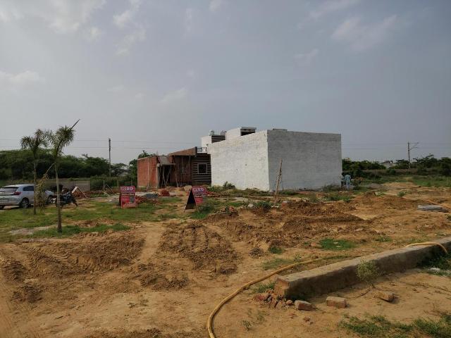 Residential Plot in Tilpata Karanwas for resale Greater Noida. The reference number is 20710190