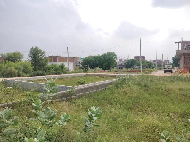 Residential Plot in Tilpata Karanwas for resale Greater Noida. The reference number is 20710235