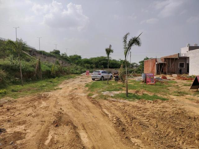 Residential Plot in Tilpata Karanwas for resale Greater Noida. The reference number is 20710256