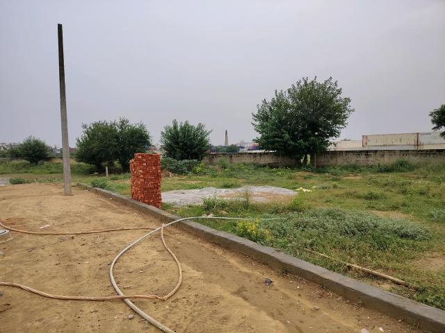 Residential Plot in Tilpata Karanwas for resale Greater Noida. The reference number is 20956844