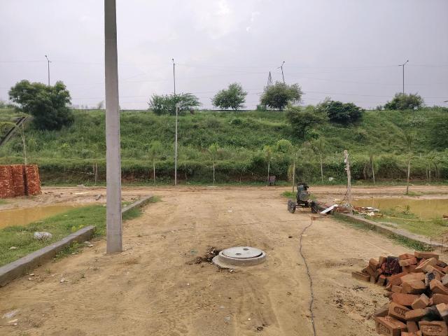 Residential Plot in Tilpata Karanwas for resale Greater Noida. The reference number is 20956858