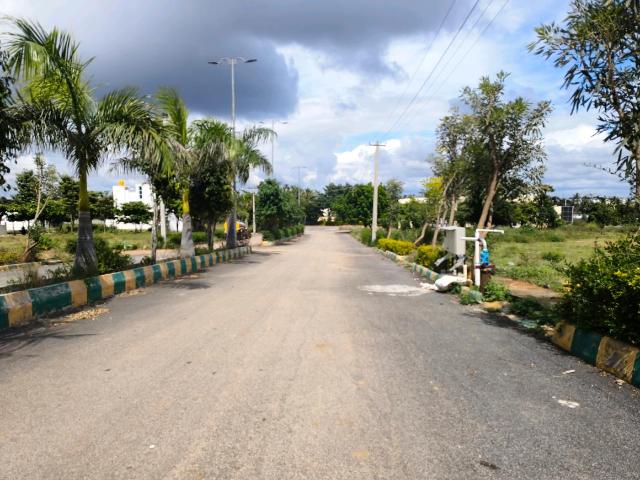 Residential Plot in Tippalam village for resale Hosur. The reference number is 18773886