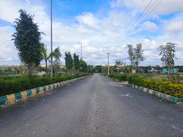 Residential Plot in Tippalam village for resale Hosur. The reference number is 18773905